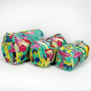 Ensemble de 3 trousses à fermeture éclair matelassées colorées - Imprimé champignon bohème vintage - Grandes trousses de rangement pour cosmétiques de voyage - Résistantes à l'eau et durables - Product Image 3