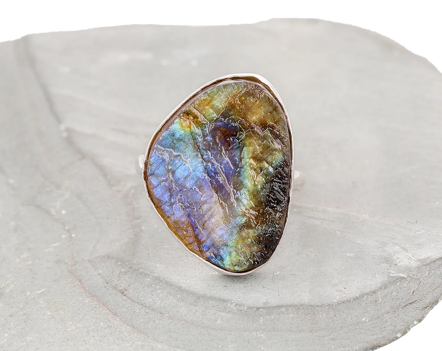 Pietre preziose di Labradorite grezze in ottone da uomo anelli fatti a mano elettroformanti gioielli placcati anelli di pietra per uomo all'ingrosso cristalli