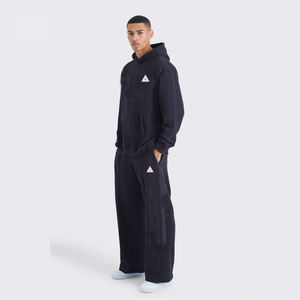 Conjunto de Sudadera con Capucha y Pantalones Deportivos Plisados de Algodón 100% Personalizable con Logotipo, Estilo Urbano Unisex - Product Image 1