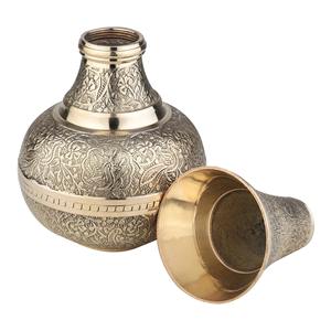 Vase à fleurs en métal gravé à reflets réfléchissants, amplifie les couleurs vibrantes des fleurs fraîches, apparaissant plus pleines et plus radieuses - Product Image 2