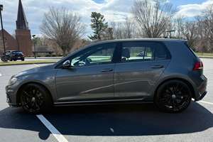 Volkswagen Golf R 2019 Usado, 1 Dueño, Turboalimentado, 4 Cilindros, Tracción en las Cuatro Ruedas, Mayormente sin Modificaciones - Product Image 3