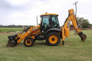 Mini cargadora de ruedas JCB 3CX 2018 con cilindro hidráulico Eaton Retroexcavadora de carga nominal de 6-9 toneladas Garantía de 1 año - Product Image 2