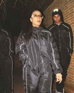 Ensemble de survêtement personnalisé avec logo réfléchissant, jogging, veste et short en nylon, coupe-vent pour homme, ensemble court en satin - Product Image 6