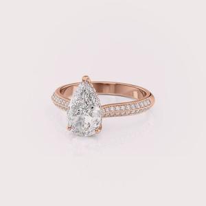 Bague de Mariage en Or Jaune/Rose et Or Blanc 14 carats, Certifiée IGI, avec Diamant de Laboratoire Taille Poire, Plaqué Rhodium et Sertie à Griffes - Product Image 5