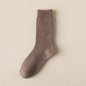 Calcetines Deportivos de Algodón Unisex al por Mayor, Calcetines de Tobillo Transpirables y Acolchados Personalizados, Calcetines Sólidos Regulares para Hombre 2026 - Product Image 2