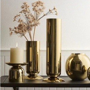 Florero de Metal Dorado de Primera Calidad, Pulido, para Sala de Estar, Centro de Mesa Moderno, Florero Dorado para Decoración de Mesa de Vestíbulo de Hotel - Product Image 1