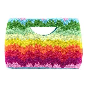 ÚLTIMO BOLSO CON ASA DE ARCO IRIS CHEVRON MULTICOLOR HECHO A MANO PARA MUJER DISPONIBLE EN CANTIDAD A GRANEL A PRECIOS AL POR MAYOR - Product Image 1