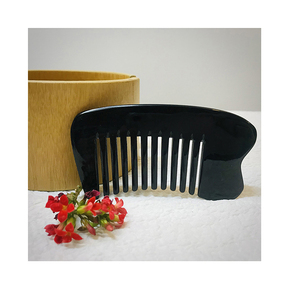 Peine de cuerno hecho a mano de Vietnam, 71 - Product Image 1