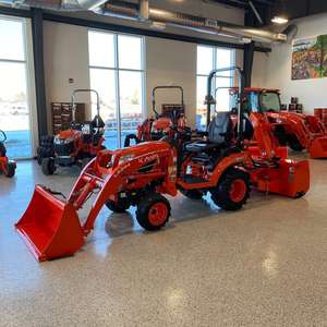 Pour tracteur à roues BX2380 22 CV, usage agricole compact avec moteur, pompe et composants principaux de la boîte de vitesses - Product Image 1