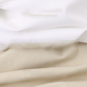 Camiseta de Algodón Peinado de Diseño Personalizado con Logotipo OEM, Camiseta de Algodón Grueso y Moderna para Hombre y Mujer - Product Image 2