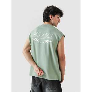 Camiseta Verde Menta con Decoración Bordada, Disponible en Todo el Mundo - Product Image 3