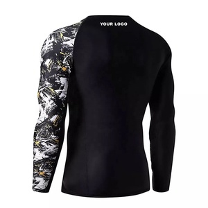 Ensemble de vêtements de combat MMA personnalisés pour hommes, rashguard BJJ et short de combat, imprimé par sublimation, vêtements d'entraînement de grappling sans kimono - Product Image 3