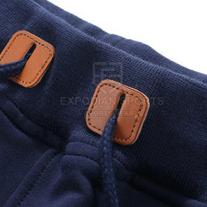 Pantalones cortos de hombre de cintura media informales sólidos de algodón 100% transpirable de secado rápido Venta caliente de calidad premium a la venta en Pakistán - Product Image 2