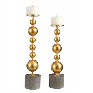 Bougeoir en métal finition antique bougeoir pour éclairage et décoration de la maison ensemble bougeoir décoratif élégant - Product Image 1