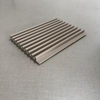 Panneau de plafond en PVC ignifuge moderne très vendu - Matériau intérieur imperméable pour les projets de décoration de la maison et du bureau