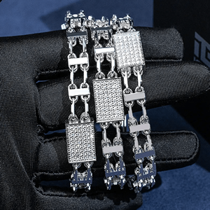 Collar con Colgante de Mano de Hamsa con Circonitas, Personalizado - Product Image 5