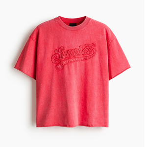 Camiseta de algodón oversize con parche bordado desgastado para hombre, estilo casual, manga corta, cuello redondo, jersey, corte holgado, vintage, lavado. - Product Image 1