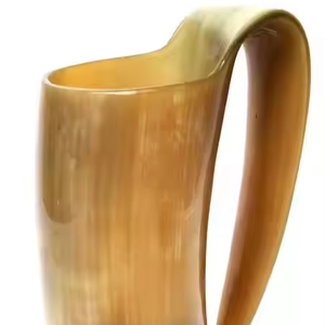 Corne du nord rustique nordique tasse à boire couvercle étanche, isolation sous vide, café par artisanat croissant - Product Image 1