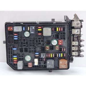 Boîte à fusibles OPEL Astra K Sports Tourer 39040856 B14XE Essence 1399 (15>22) - Product Image 1