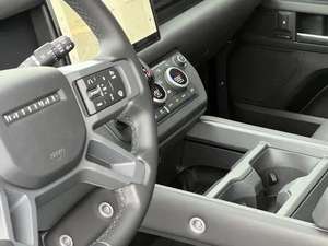 2025 asequible lLa-ndd rRoverr Defen-derr P300 - Product Image 4