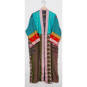 Robe de chambre vintage en soie pour femmes, couverture de bikini indien recyclé, robe de mariée, patchwork à manches longues, vêtements de nuit à séchage rapide - Product Image 1