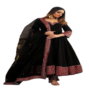 Robes Anarkali Patiala de créateur, vêtements indiens, style traditionnel, robe en soie pour femmes - Product Image 1