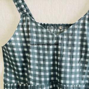 Belle robe en coton à imprimé floral Robe pour un usage décontracté Robe à imprimé à la main - Product Image 3