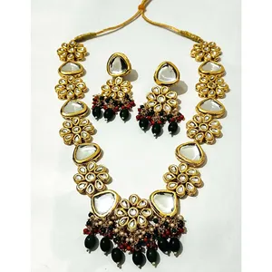 Conjunto de Collar Chapado en Oro de 24K con Meenakari y Kundan en Tono Verde y Dorado, Joyería Fina para Bodas y Regalos - Product Image 2