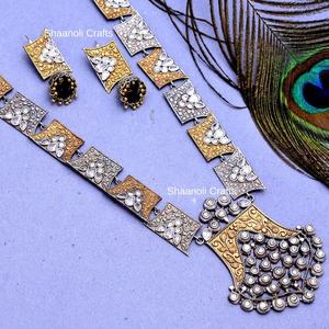 Nouveauté Collier long fait à la main avec collier gravé Bijoux de mariage pour femmes et filles porter dans la fête de mariage - Product Image 2