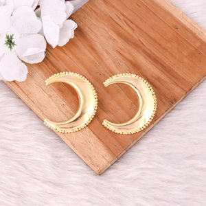 Handmade Designer Women Brass Gold Plated Stud Earring High Quality Brass Gold Plated Plain Stud Earrings Wholesale Manufacturer - Product Image 5