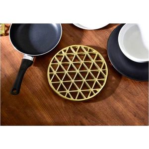 High Quality <b>Metal</b> <b>Trivet</b> Newest Design Non-Slip Feature Heat Resistant for Home Kitchen Dining Table Pan Hotpot Protection - Product Image 2