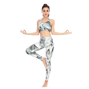 Ensemble de yoga 2 pièces pour femmes Leggings taille haute soutien-gorge de sport imprimé feuille tropicale côtelé Fitness Gym vêtements de course ensembles de yoga - Product Image 1