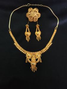 Nouvel arrivage Collier Boucles d'oreilles Bague sertie d'un ensemble de bijoux de style luxe plaqué or 22 carats à vendre par les exportateurs - Product Image 5