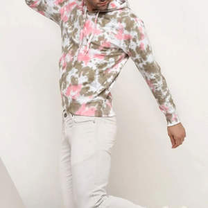 Créez vos propres sweats à capuche tie-dye pour hommes - Couleurs et logo personnalisés, coton mélangé de haute qualité, service OEM, prix bas - Product Image 3