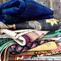 Couette Kantha vintage indienne vente en gros, couverture réversible faite à la main, couvre-lit, tissu en coton, imprimé biologique d'hiver bohémien