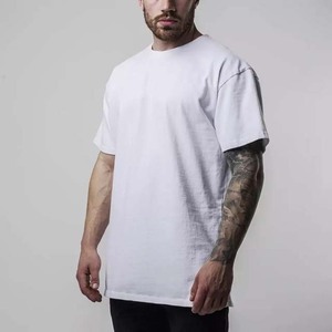 เสื้อยืดผู้ชายแบบใหม่ขายส่ง สตรีทแวร์ บริการ OEM คุณภาพสูง ผ้าฝ้าย 100% เสื้อผ้าผู้ชายสำหรับฤดูร้อน - Product Image 5