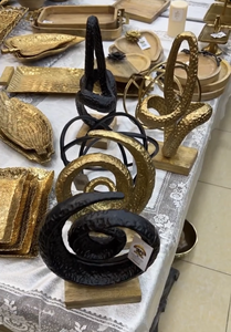 ประติมากรรมโลหะรูปปั้นอลูมิเนียมทรงโบราณสีดำสำหรับตกแต่งและออกแบบด้วยมือ - Product Image 3