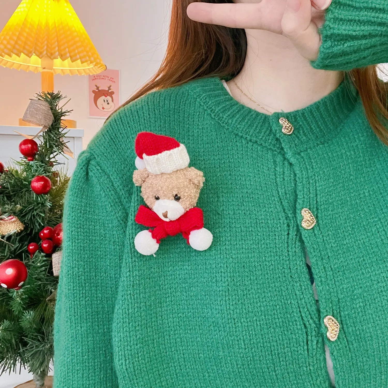 Sweet Christmas Brooches Plush Bears Festival Clothing Decoration Children Hairpin Fashion Broches Christmas Accessories