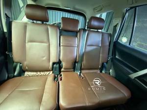 Toyota Land Cruiser Prado GRJ150L 2025, 4.0L V6 Gasolina, Automático, 4x4, SUV Usado, Especificaciones GCC, Volante a la Izquierda - Product Image 5