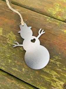 Ornement décoratif suspendu de Noël en métal conçu pour la décoration d'arbre de fête et l'aménagement intérieur élégant de la maison - Product Image 5