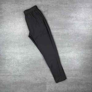 เสื้อแจ็คเก็ตกันลมแฟชั่นใหม่สำหรับผู้ชาย ฤดูหนาว สำหรับกิจกรรมกลางแจ้ง บุด้วยผ้าฟลีซ 100% ผ้าฝ้าย เหมาะสำหรับปั่นจักรยาน วิ่ง แห้งเร็ว กันลม - Product Image 2