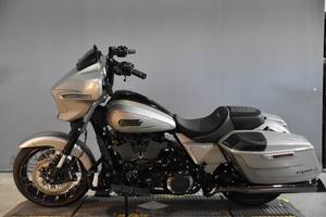 Harley-Davidson Usada del 2023 ®   CVO ™   Street Glide ®   FLHXSE disponible para la venta - Product Image 3