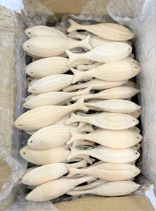 Poisson en bois fabriqué à la main au Vietnam disponible en différentes tailles pour l'art et l'intérieur - Product Image 2