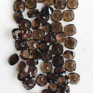 ควอตซ์สโมคกี้ธรรมชาติ 8 มม. ทรงคุชชั่นคัต คุณภาพดีที่สุด สำหรับทำเครื่องประดับ - Product Image 3