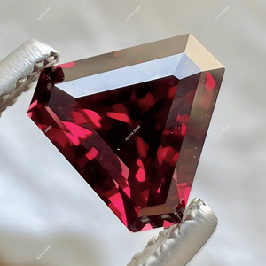 Rhodolite naturelle grenat fantaisie triangle trillion coupe bouclier acculé forme coupée pierres précieuses à facettes en vrac bijoux 4mm à 15mm - Product Image 1
