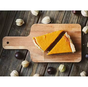 2025 planche à découper moderne en bois de pin planche à découper rectangulaire avec poignée en métal attachée planche à fromage exclusive en résine de bois - Product Image 2