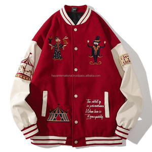 Ensemble de veste bomber varsity pour homme, personnalisée, rouge, hiver, Pakistan, écologique, coupe-vent, brodée, corps en pure laine, manches en cuir - Product Image 1