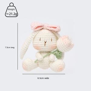 Muñeca colgante de conejo de algodón de dibujos animados, tejida a mano con ganchillo, estilo retro, con diseño de cuadros, acabado de punto, China - Product Image 4