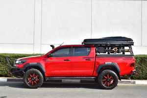 Toyota Hilux SUV Usada en Excelentes Condiciones, Interior Rojo y Negro, Automática/Manual, Gasolina - Product Image 2