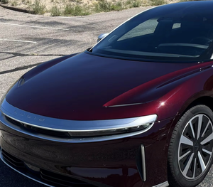 รถลูซิด แอร์ แกรนด์ ทัวริ่ง ปี 2022 สภาพดี ใช้งานมาแล้ว - Product Image 1